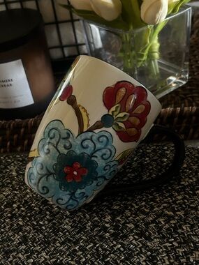 Tabletops Unlimited Caprice Mug Floral España Lifestyle Handcrafted